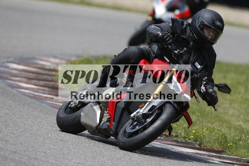 /27 12.06.2025 Ducati Schweiz Trackday Warmup  ADR/gruen-vert/ohne